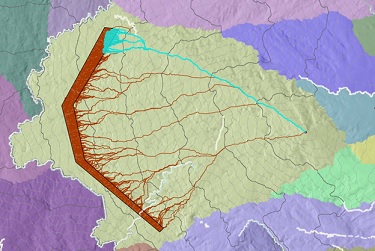 Mappa del primo 10 percento dei percorsi meno costosi che iniziano dalla destinazione poligono che mostra come essi condividono un itinerario simile